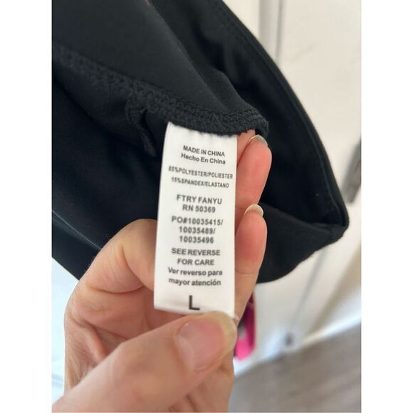 Juicy couture, black Capri legging size large new with tag - Picture 5 of 5